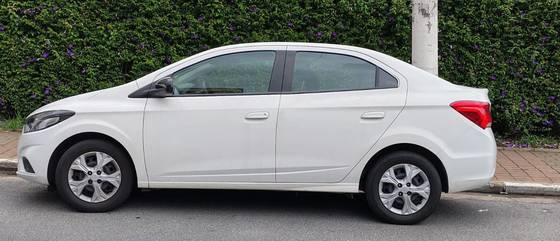 CHEVROLET ONIX 1.0 FLEX PLUS LT MANUAL CHEVROLET ONIX 1.0 FLEX PLUS LT MANUAL